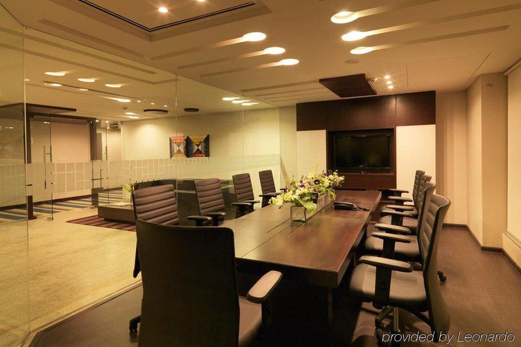 24 Tech Hotel Бангалор Екстериор снимка