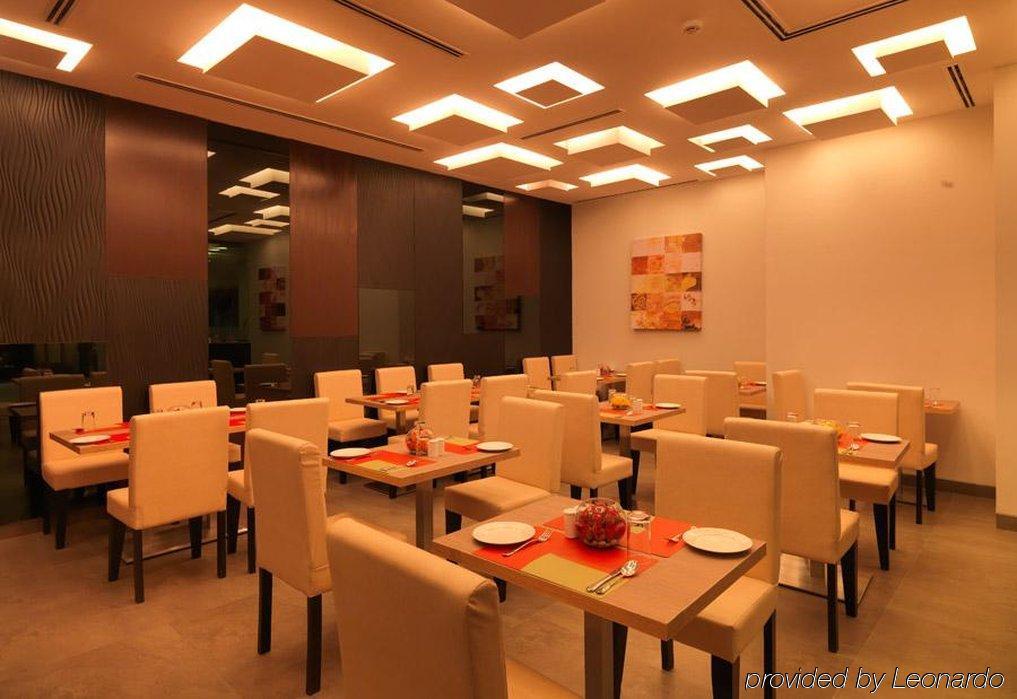 24 Tech Hotel Бангалор Екстериор снимка