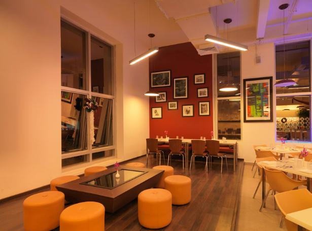 24 Tech Hotel Бангалор Екстериор снимка